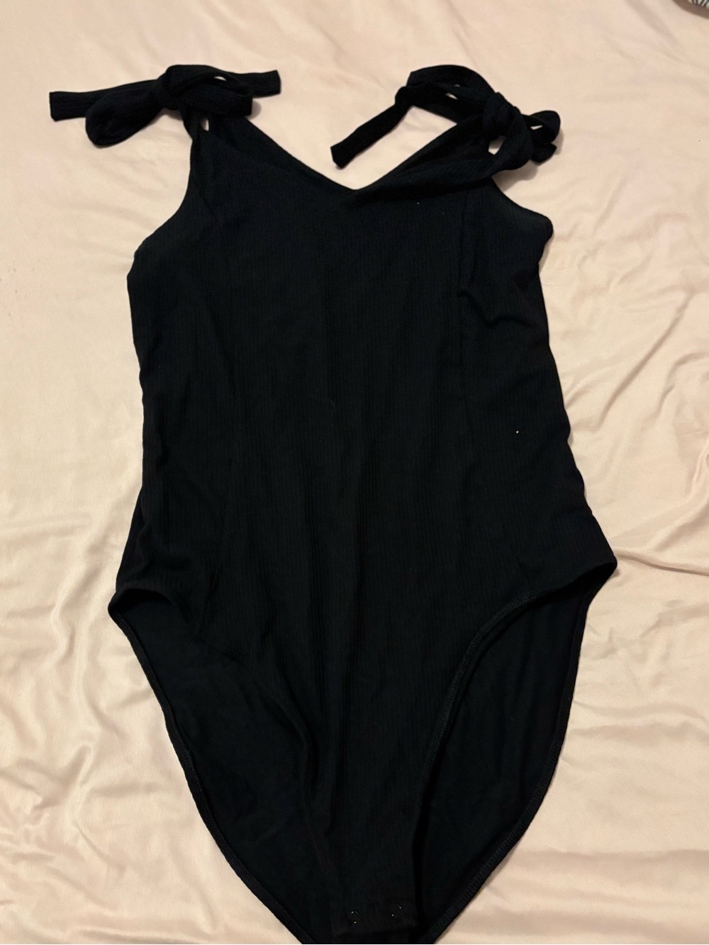 Old Navy Shoulder Tie Body Suit XL
